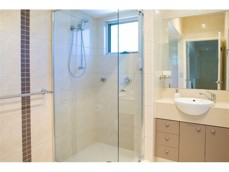 2, 22 Elizabeth Street, Noosaville QLD 4566