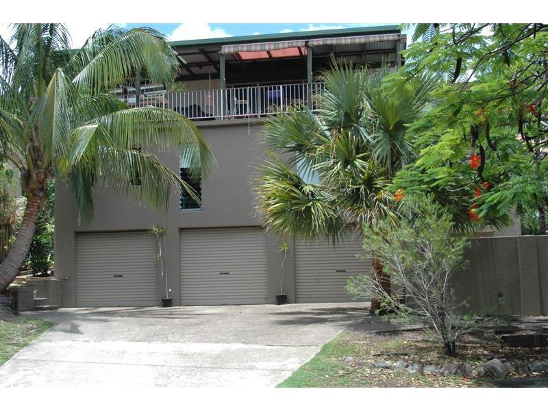 2, 4 Attunga Heights, Noosa Heads QLD 4567
