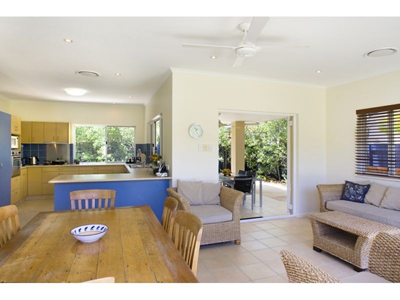 4 Sailfish Court, Noosa Waters QLD 4566