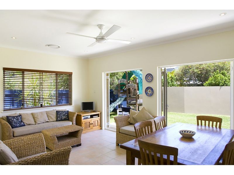 4 Sailfish Court, Noosa Waters QLD 4566