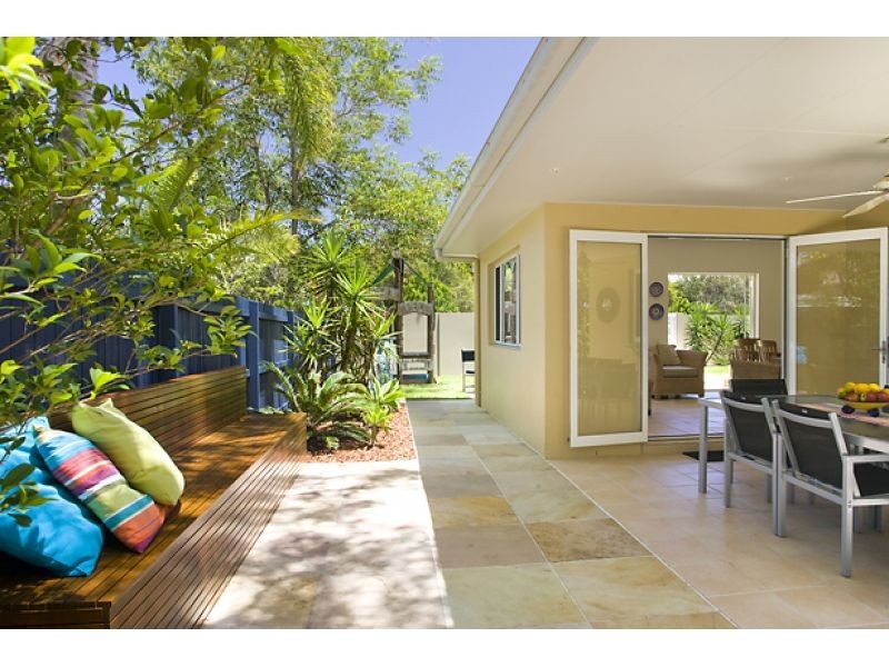 4 Sailfish Court, Noosa Waters QLD 4566
