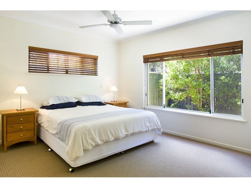 4 Sailfish Court, Noosa Waters QLD 4566