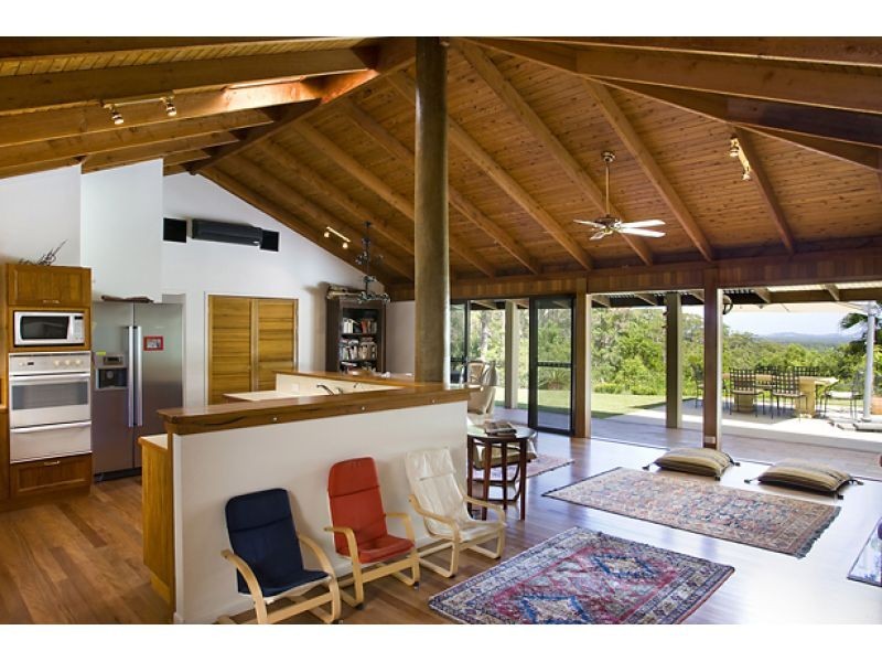 105 Sunrise Road, Tinbeerwah QLD 4563