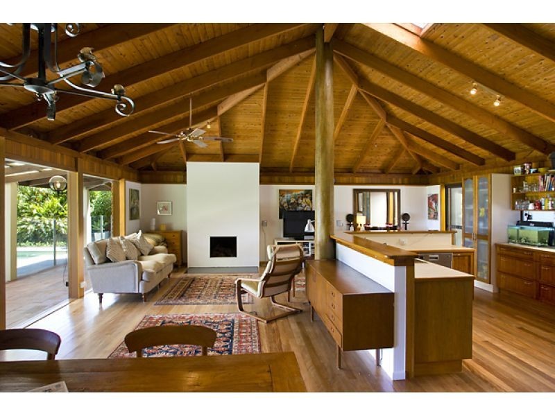 105 Sunrise Road, Tinbeerwah QLD 4563