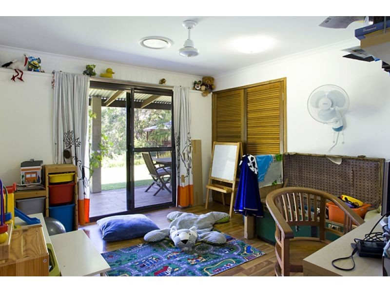 105 Sunrise Road, Tinbeerwah QLD 4563