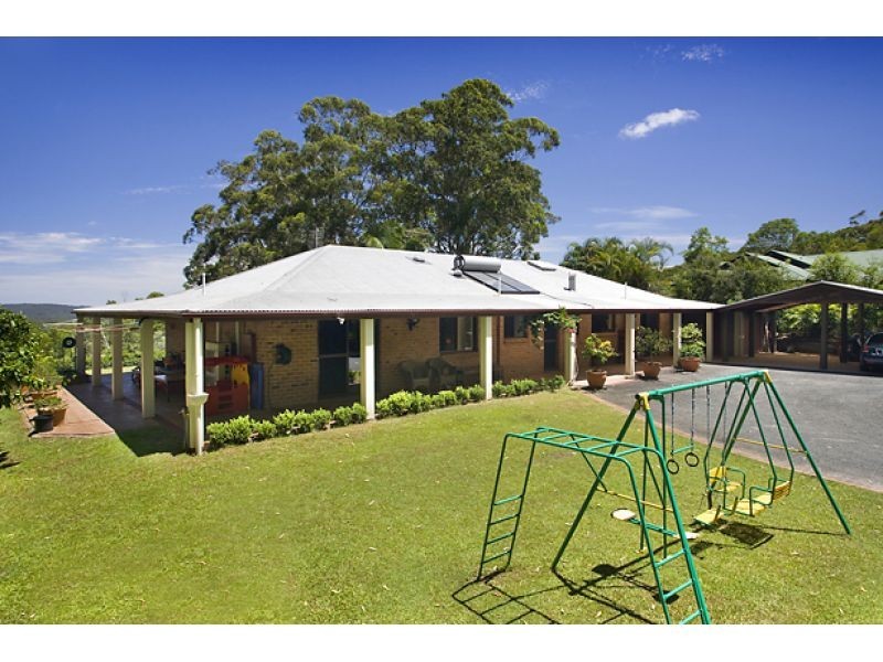 105 Sunrise Road, Tinbeerwah QLD 4563