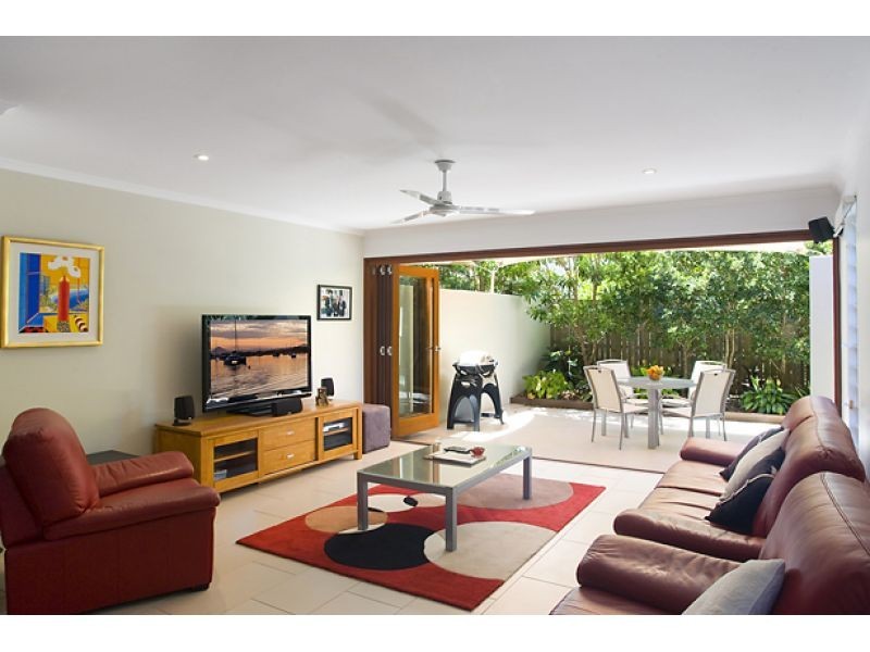 1, 19 Hill Street, Sunshine Beach QLD 4567
