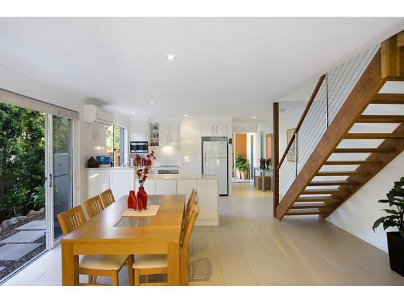 1, 19 Hill Street, Sunshine Beach QLD 4567