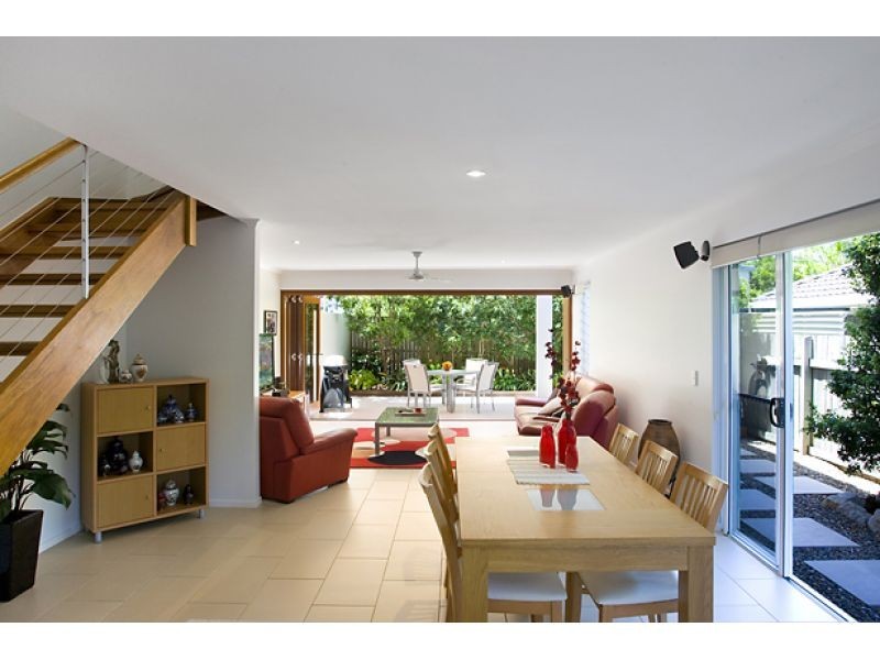 1, 19 Hill Street, Sunshine Beach QLD 4567