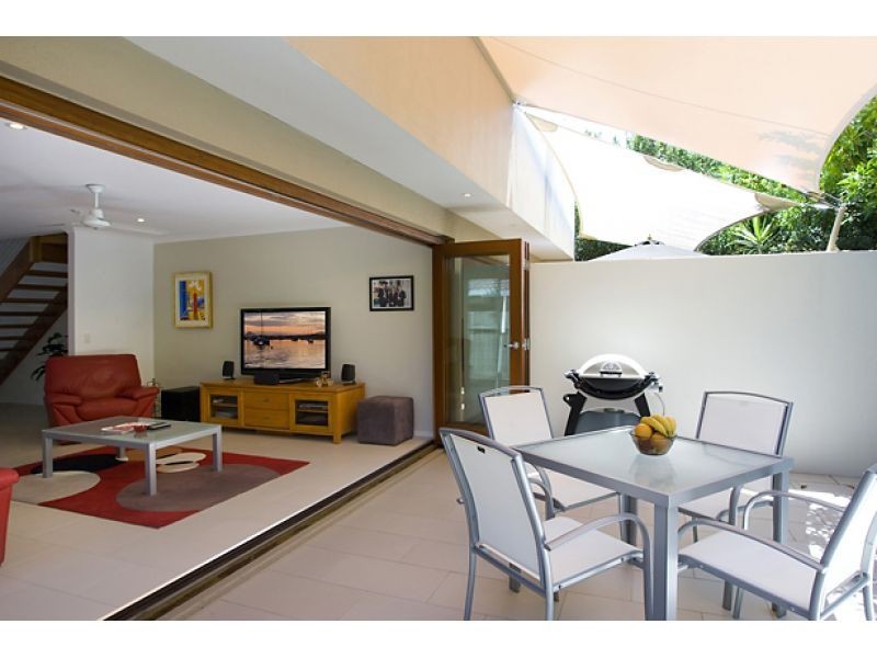 1, 19 Hill Street, Sunshine Beach QLD 4567