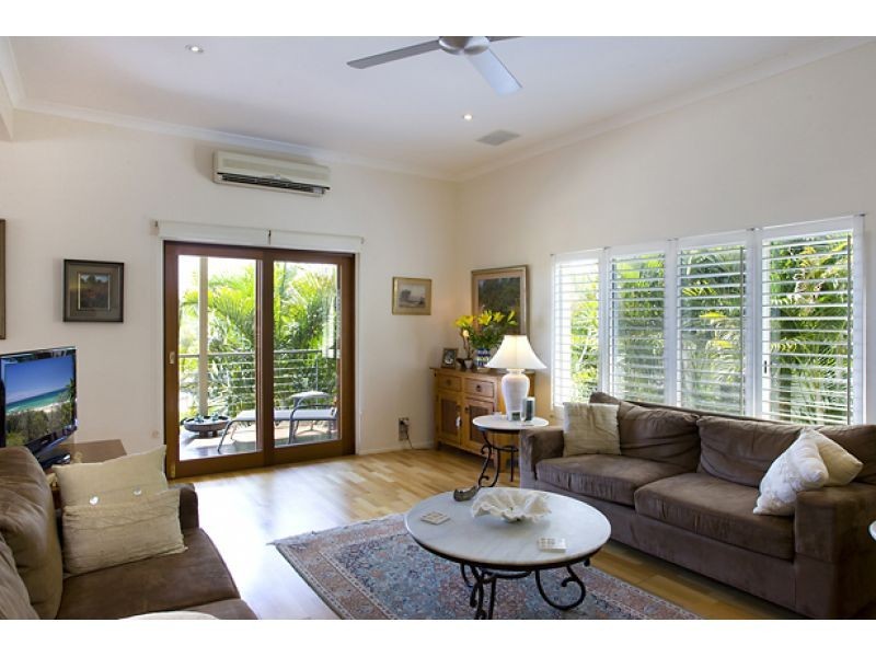 68 Wollomia Way, Sunrise Beach QLD 4567