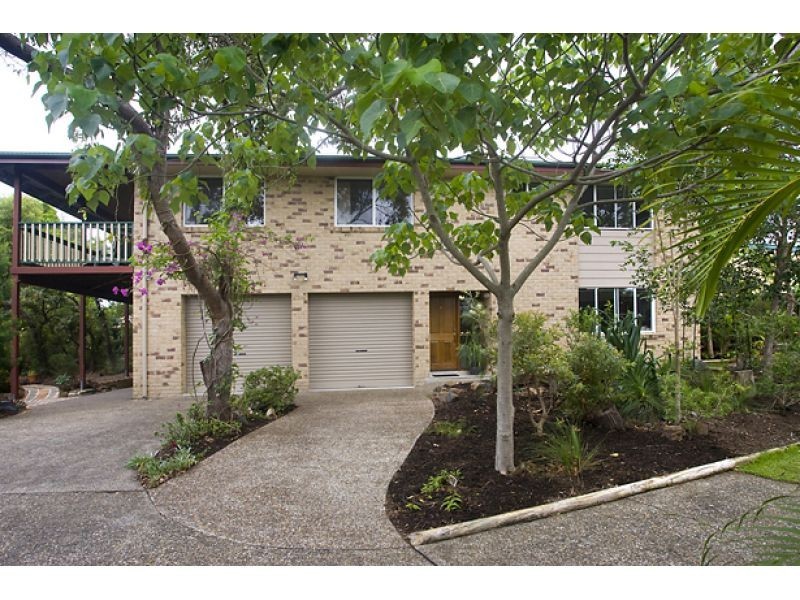 6 Kiata Court, Noosa Heads QLD 4567