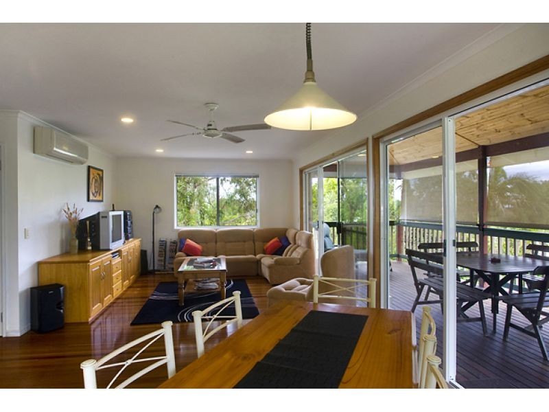 6 Kiata Court, Noosa Heads QLD 4567