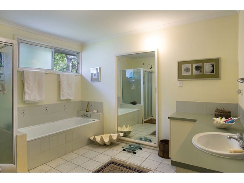 50 Arkana Drive, Noosa Heads QLD 4567