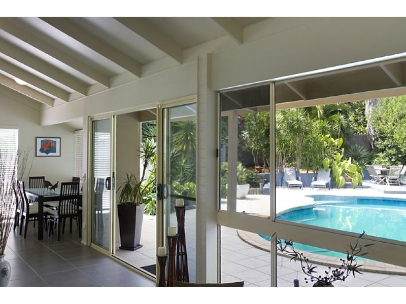 6 Paul Street, Noosa Heads QLD 4567
