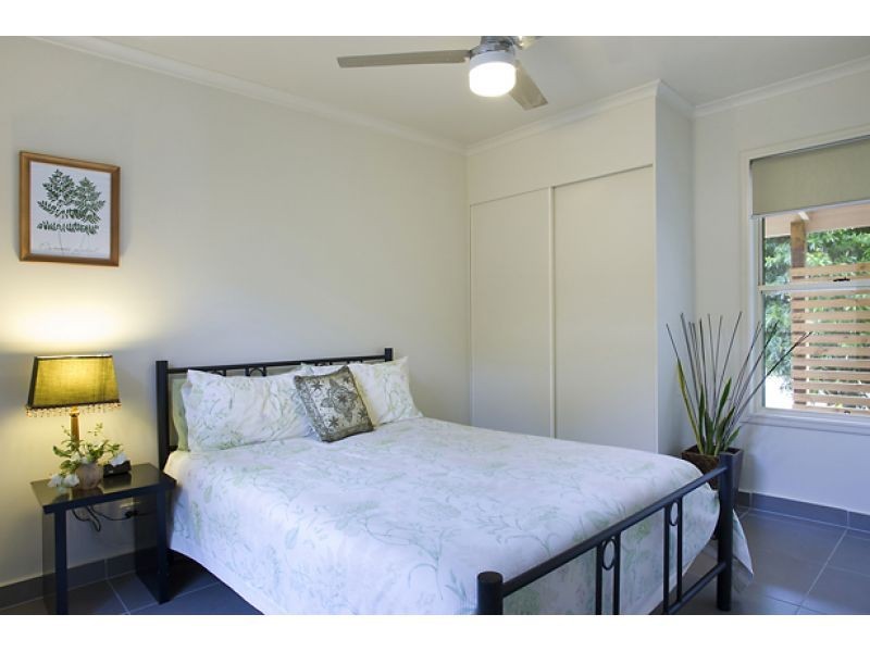 6 Paul Street, Noosa Heads QLD 4567