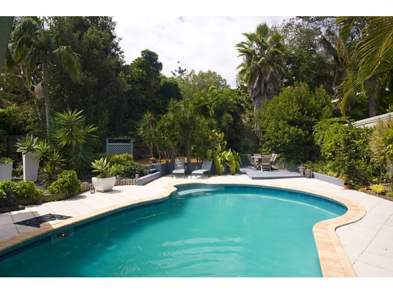 6 Paul Street, Noosa Heads QLD 4567