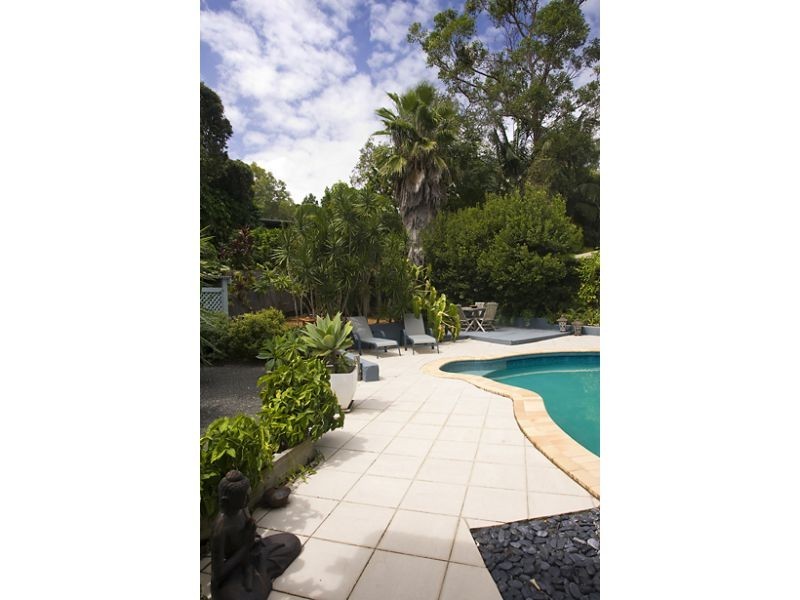 6 Paul Street, Noosa Heads QLD 4567