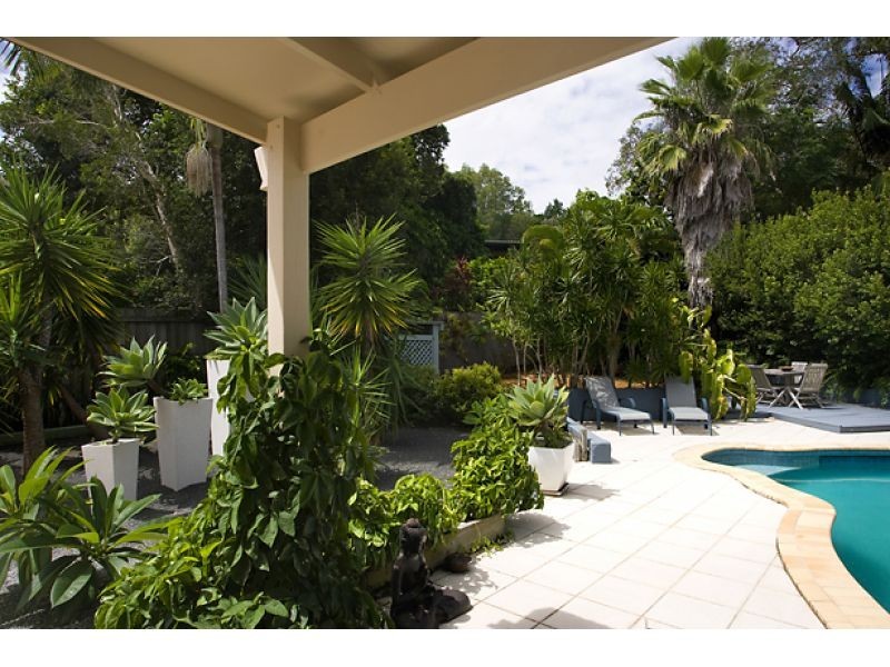 6 Paul Street, Noosa Heads QLD 4567
