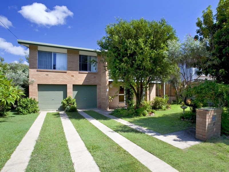 17 Robert Street, Noosaville QLD 4566