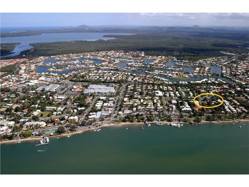 17 Robert Street, Noosaville QLD 4566