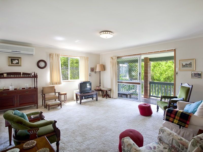 17 Robert Street, Noosaville QLD 4566