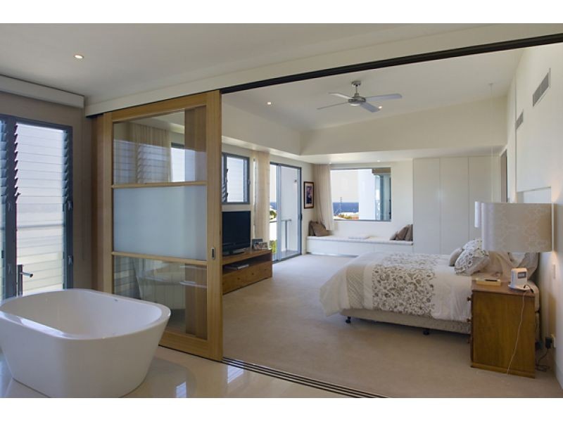 5 Compass Place, Sunrise Beach QLD 4567