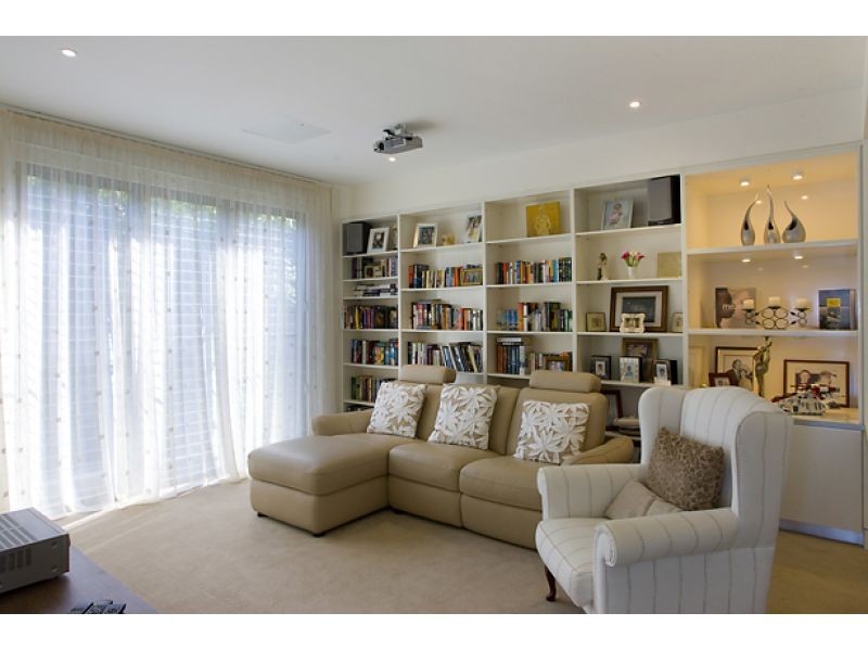 5 Compass Place, Sunrise Beach QLD 4567