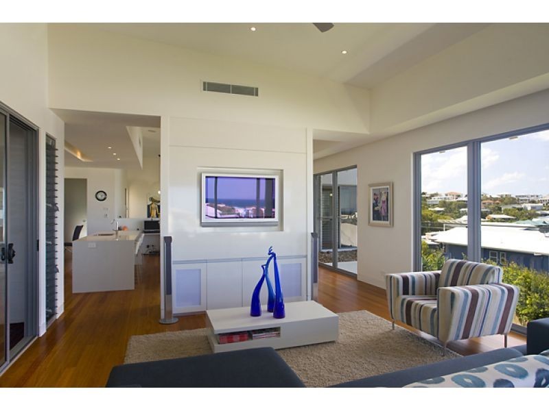 5 Compass Place, Sunrise Beach QLD 4567