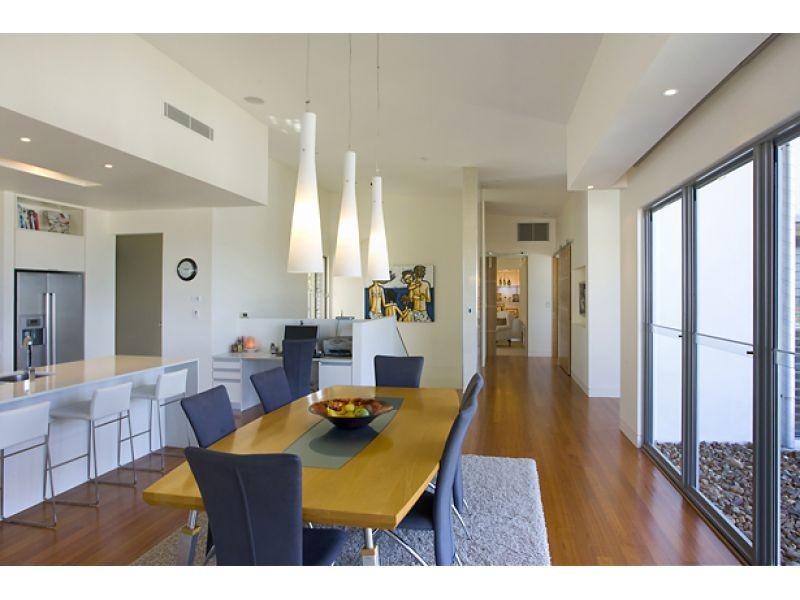 5 Compass Place, Sunrise Beach QLD 4567