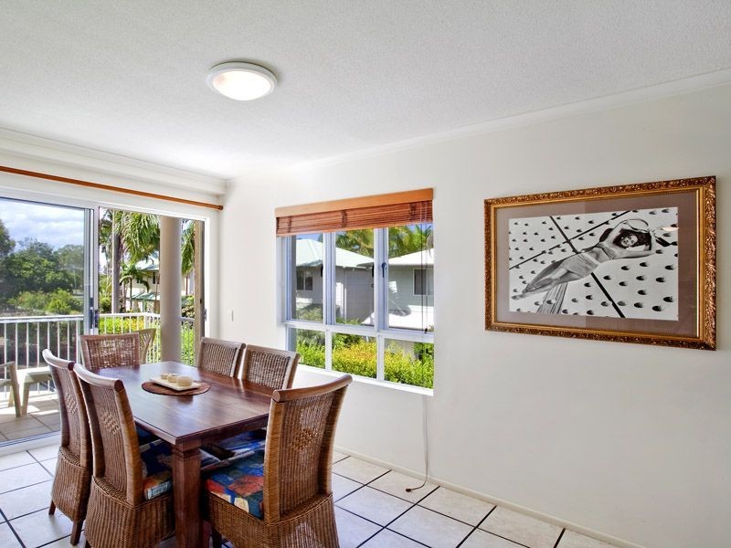 8, 10 Robert Street, Noosaville QLD 4566