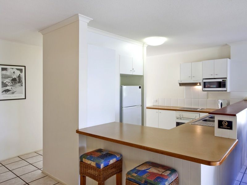8, 10 Robert Street, Noosaville QLD 4566