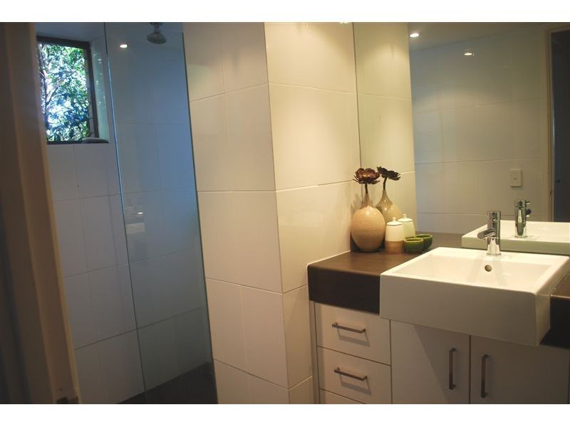 2, 9 Katharina Street, Noosa Heads QLD 4567