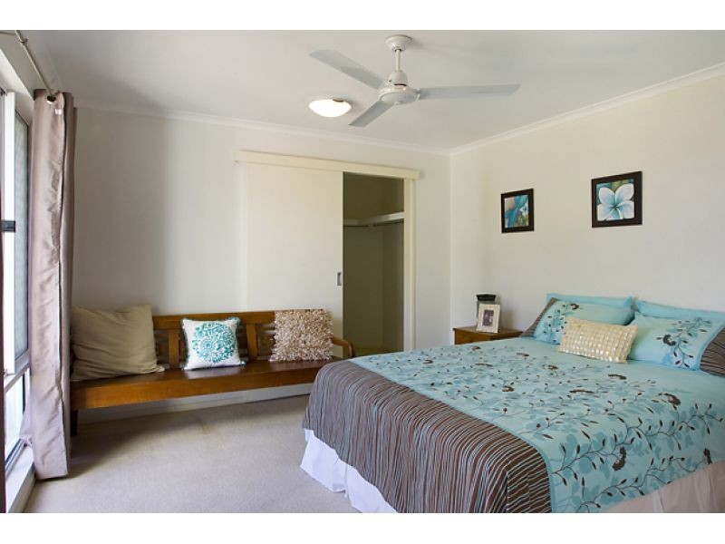 1, 22 Sunseeker Close, Noosa Waters QLD 4566