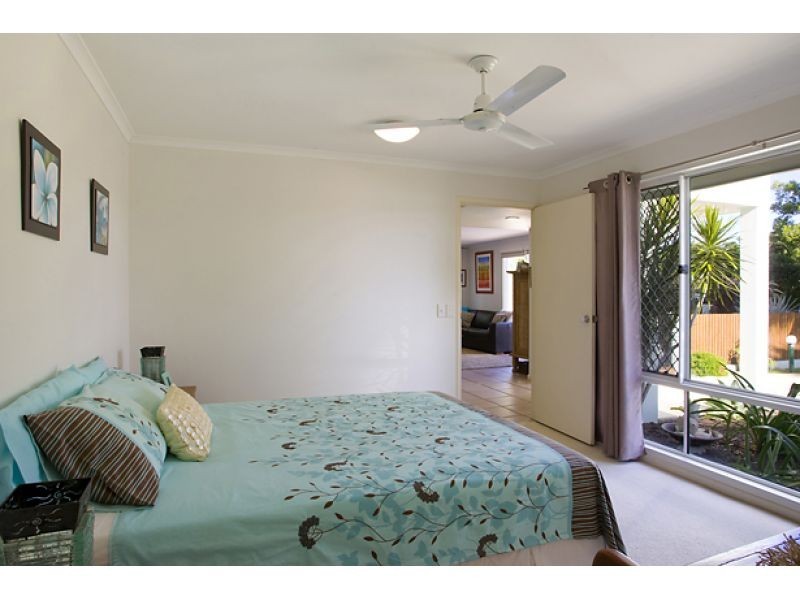 1, 22 Sunseeker Close, Noosa Waters QLD 4566