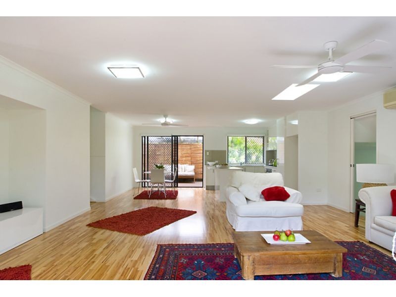 6 Wyandra Street, Noosa Heads QLD 4567