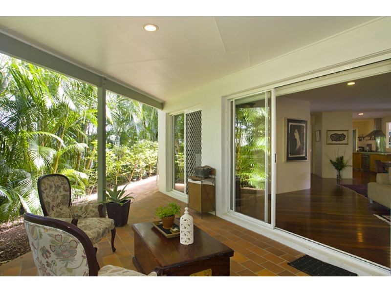 11 Currawong Street, Noosa Heads QLD 4567