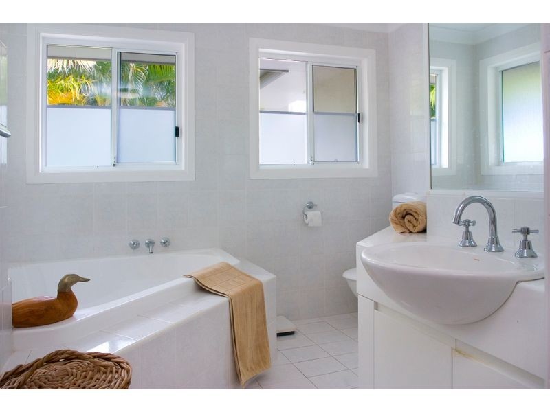 9 The Peninsula, Noosa Waters QLD 4566