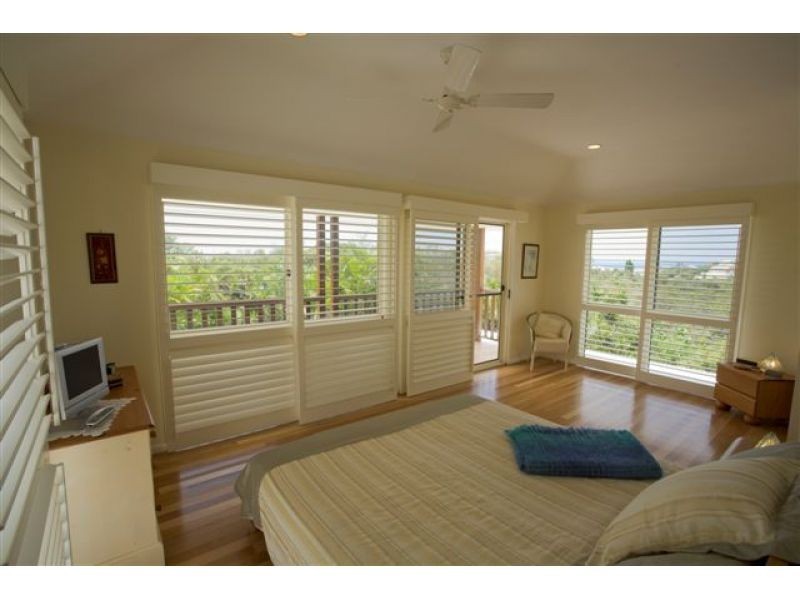 12 Captains Court, Sunrise Beach QLD 4567