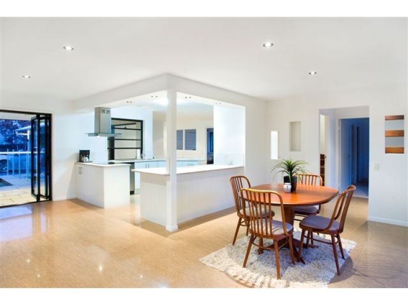 24 Paluma Street, Sunrise Beach QLD 4567