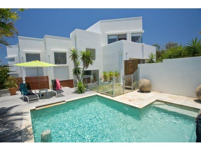 77 Orient Drive, Sunrise Beach QLD 4567