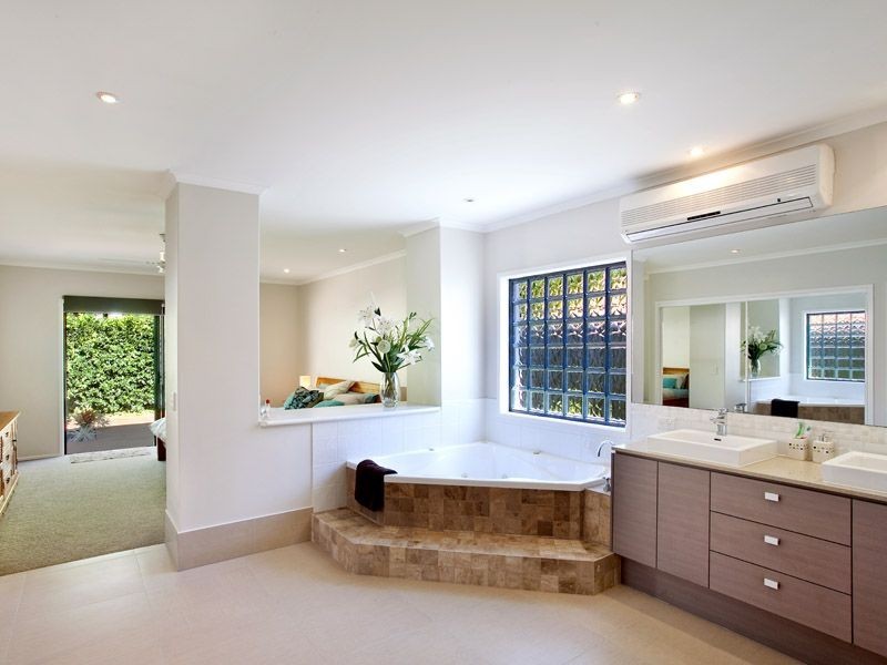 54 Shipyard Circuit, Noosa Waters QLD 4566