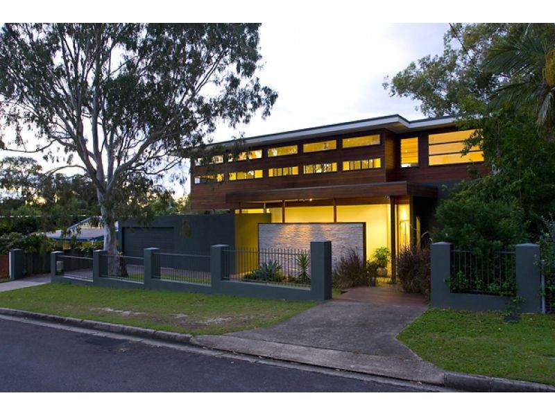 2 Brolga Lane, Noosa Heads QLD 4567