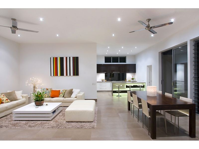 2 Brolga Lane, Noosa Heads QLD 4567