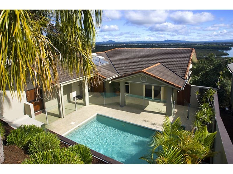 19 Arkana Drive, Noosa Heads QLD 4567