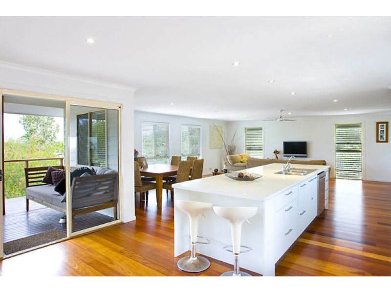 2 Yallara Court, Noosa Heads QLD 4567