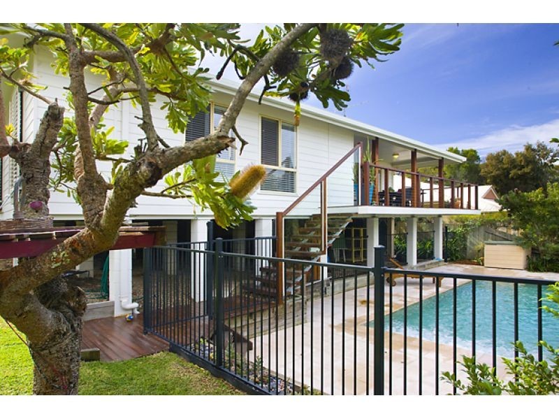 2 Yallara Court, Noosa Heads QLD 4567