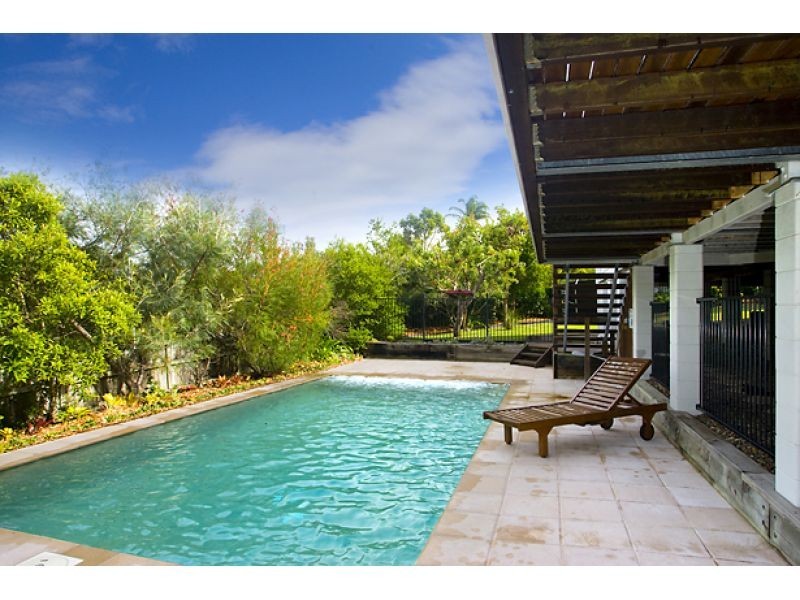 2 Yallara Court, Noosa Heads QLD 4567