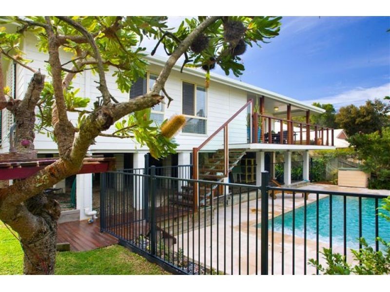 2 Yallara Court, Noosa Heads QLD 4567