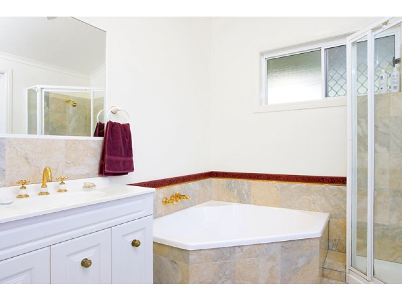 7 Weyba Esplanade, Noosa Heads QLD 4567